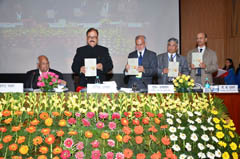 AGM2013-04-18_0.jpg 