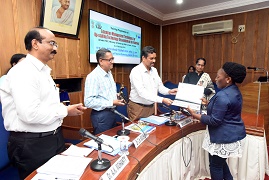 CertificatedistributionchiefGuest.jpg