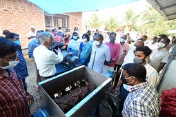 ICAR-CIFT inks MoU with Kerala Agricultural University for Transfer of Technology on Conversion of Fish Waste-to-Wealth 03.jpg
