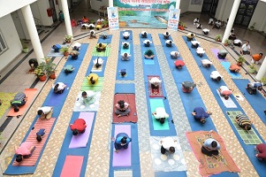 ICAR-NBFGR-celebrates-the-9th-International-Yoga-Day-01.jpg