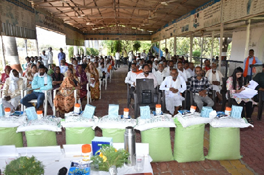 Training-cum-Agricultural Input Distribution Programme for Scheduled Caste Farmers Organised at ICAR-DWR, Jabalpur