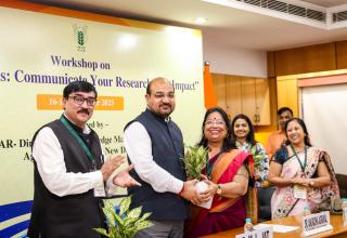 Workshop on "Science Speaks : Communicate Your Research with Impact" 